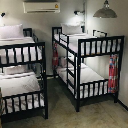 Baan 89 Hostel Bangkok Buitenkant foto