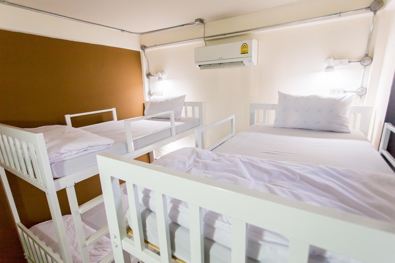 Baan 89 Hostel Bangkok Buitenkant foto