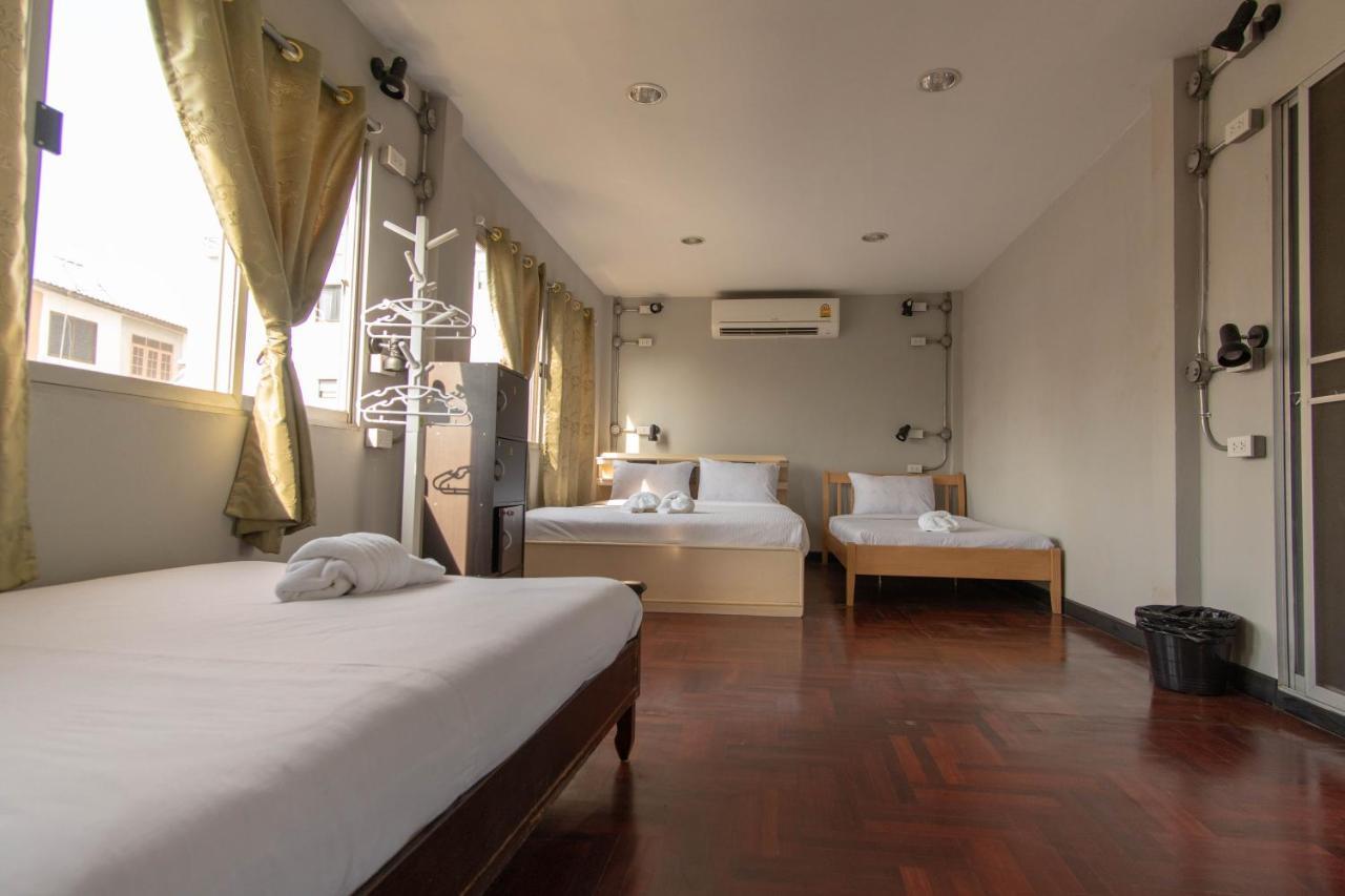 Baan 89 Hostel Bangkok Buitenkant foto