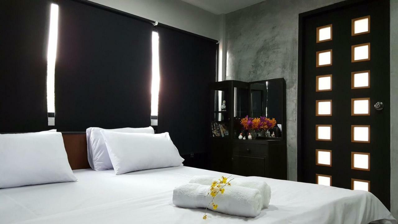 Baan 89 Hostel Bangkok Buitenkant foto