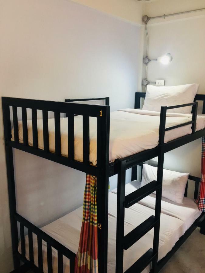 Baan 89 Hostel Bangkok Buitenkant foto